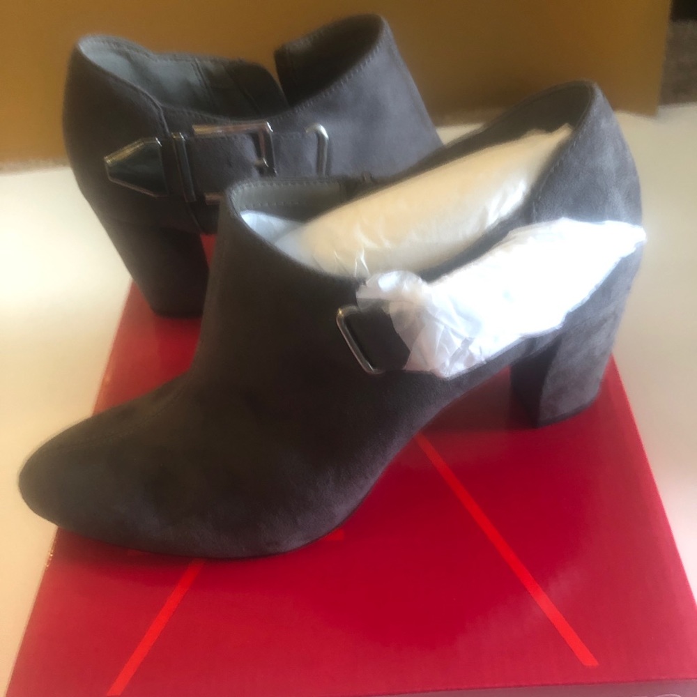 Grey Booties - Picture 3 of 8